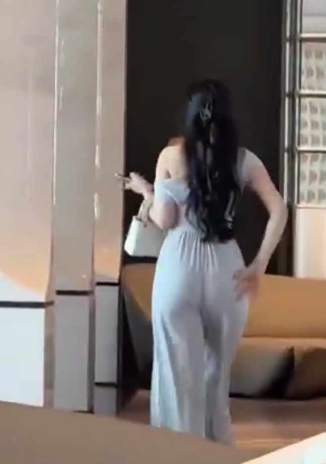 E3E340AF266F4276742C691C96412C42.jpg
